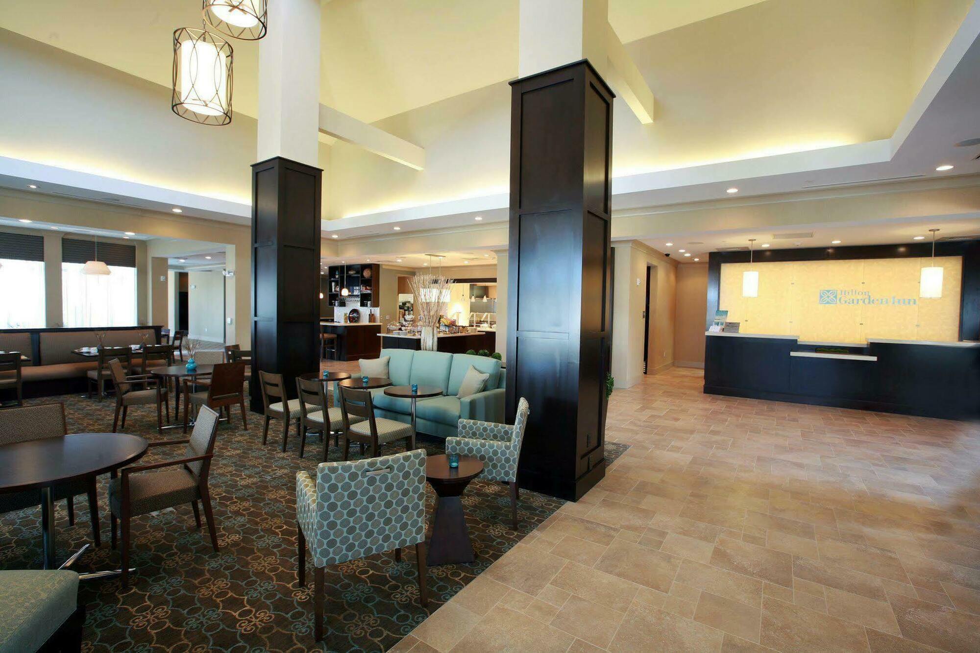 Hilton Garden Inn Charlotte/Concord Restaurant photo