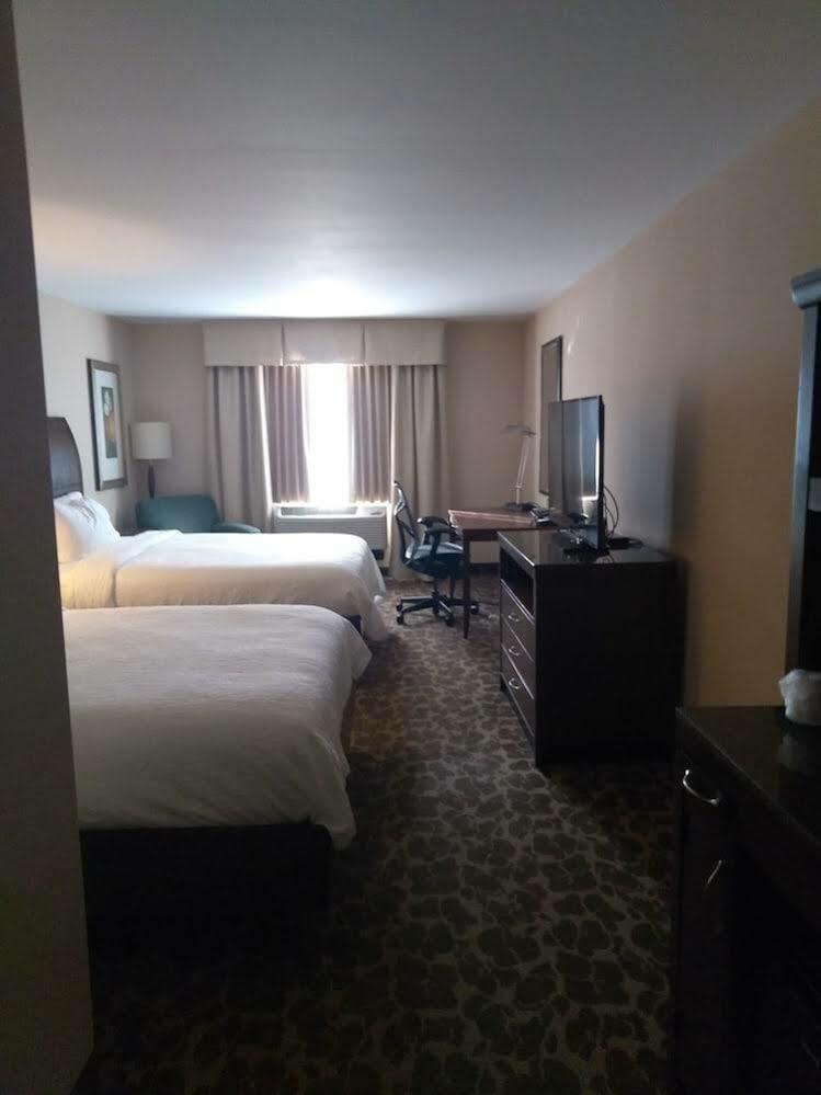 Hilton Garden Inn Charlotte/Concord Exterior photo